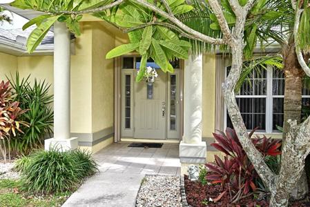 4119 SW 17TH PLACE