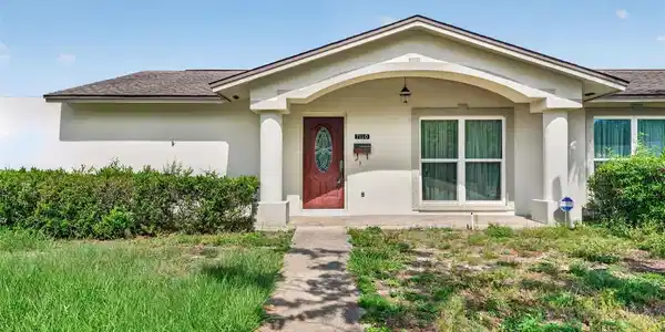 7110 MINTWOOD COURT