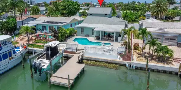 537 LILLIAN DRIVE