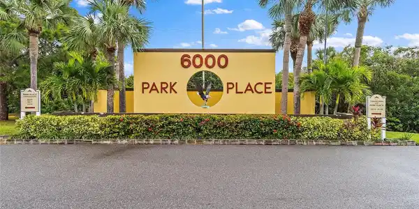 5849 PARK N