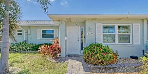 1019 BEACH MANOR CENTER