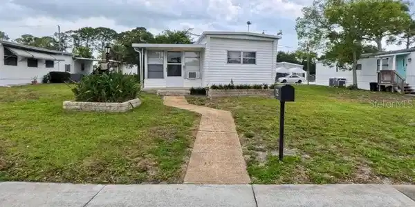 725 MARSHALL CIRCLE