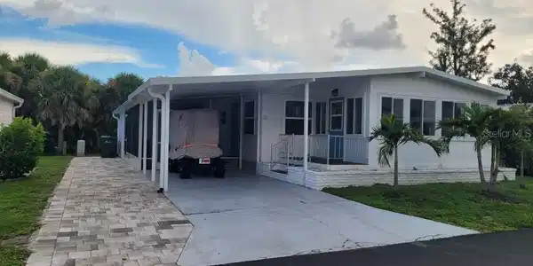 211 ROMA ROAD