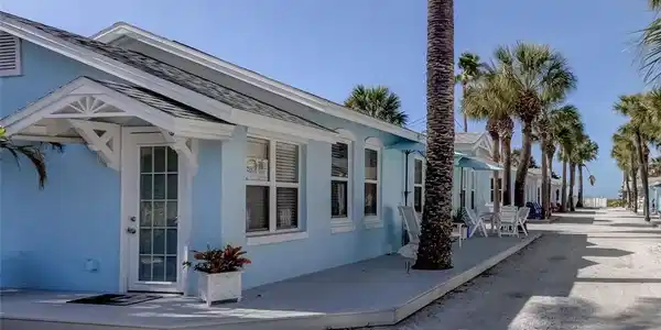 990 GULF BLVD