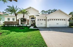 10319 GREENHEDGES