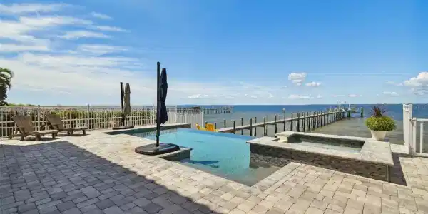 6424 BRIGHT BAY