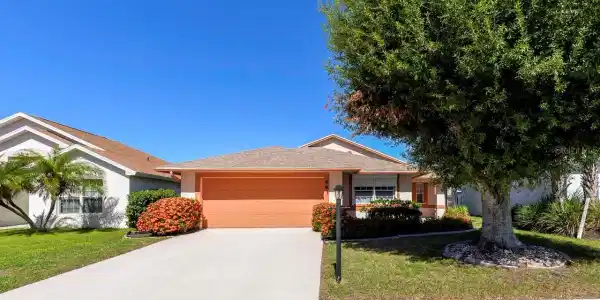 483 WINWOOD COURT