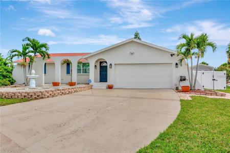 922 SAGO PALM WAY