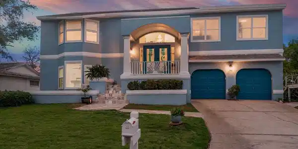 316 HILLPOINT DRIVE