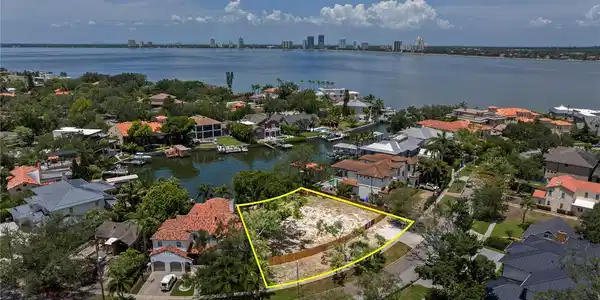 86 BAHAMA CIRCLE