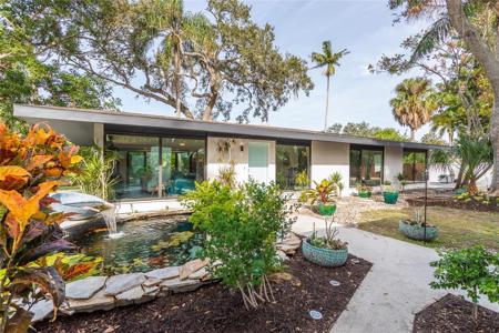 2118 7TH STREET W