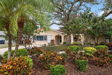 2850 SPRING LAKE DRIVE