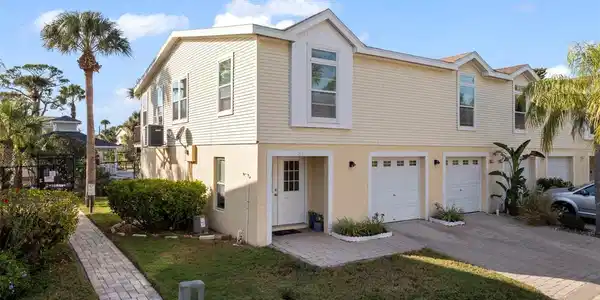7641 SAILWINDS PASS