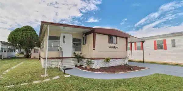 108 SAINT JOHNS