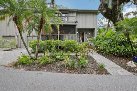 1423 LANDINGS PLACE