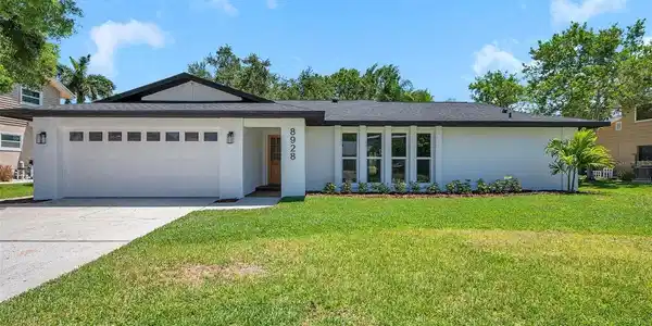 8928 BAYWOOD PARK