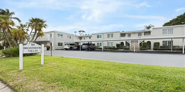 919 OSCEOLA ROAD