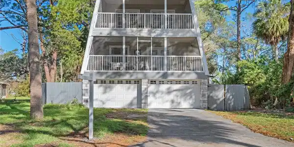 4935 LADYFISH COURT