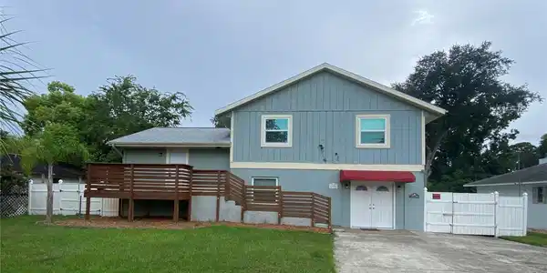 2936 TRAVELERS PALM DRIVE