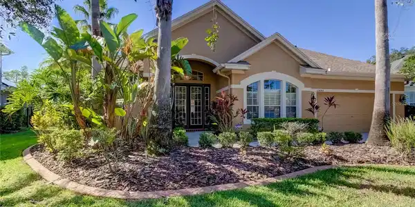 10448 GREENDALE DRIVE