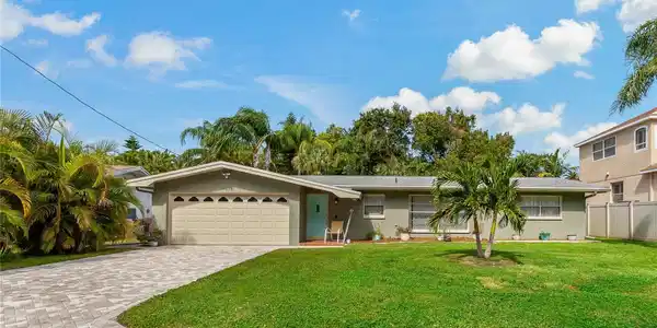 1674 BROOKSIDE