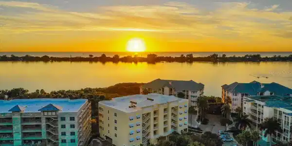 250 HIDDEN BAY DRIVE