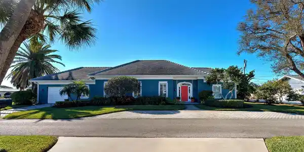 16 GULF MANOR DRIVE