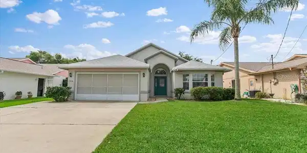 104 CIMMARON DRIVE