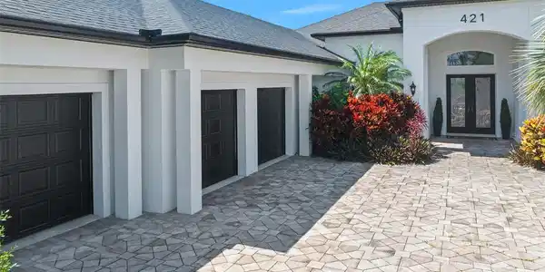 421 QUAY ASSISI