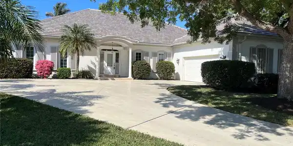 20 SAINT CROIX WAY