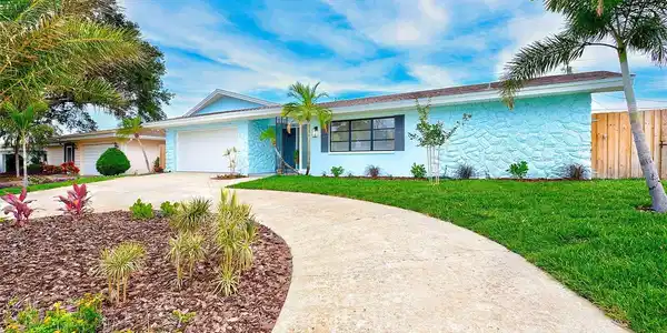 3600 HIGH BLUFF