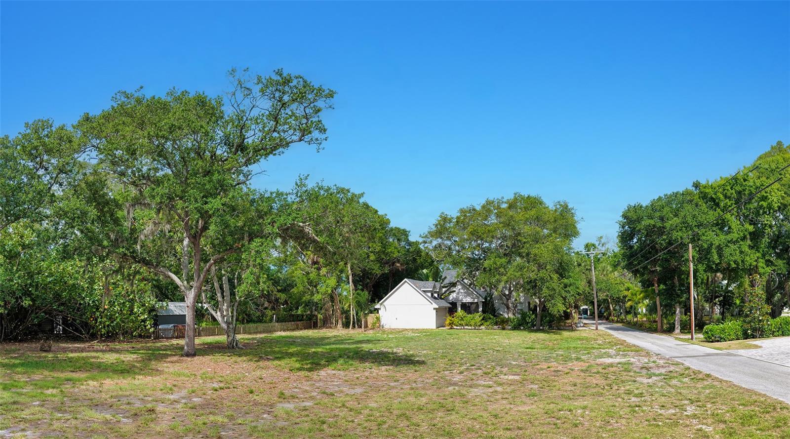 Image 1 Image 1