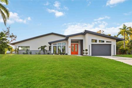 3636 MINEOLA