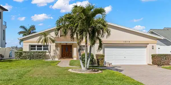 10110 YACHT CLUB DRIVE