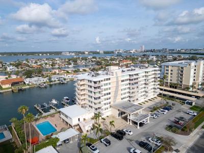 223 ISLAND WAY