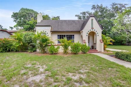 319 22ND STREET W