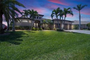 1613 CASEY KEY