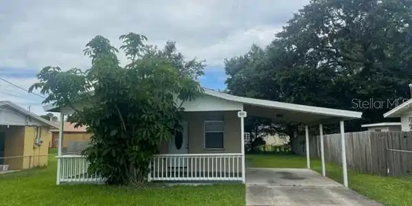 810 OLEANDER