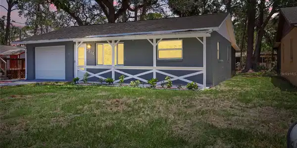 7214 OAKWOOD DRIVE
