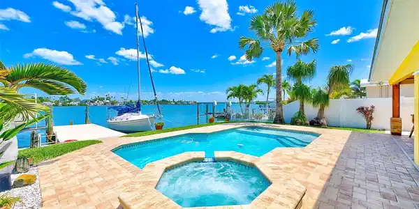 344 LA HACIENDA DRIVE