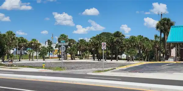 E INTERNATIONAL SPEEDWAY BOULEVARD