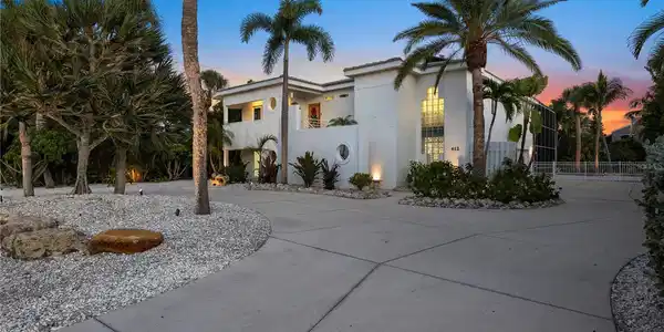 412 TREASURE BOAT WAY