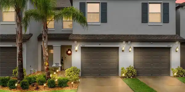 843 ROYAL EMPRESS DRIVE