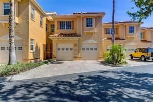 3977 SQUARE EAST