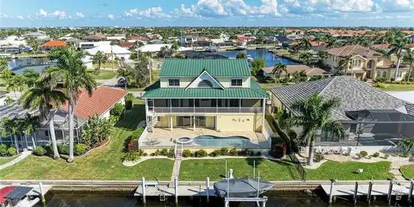 2839 CORAL WAY
