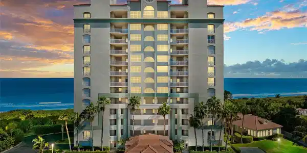 3920 N HIGHWAY A1A