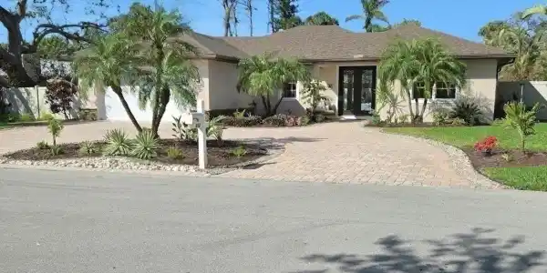 612 POINSETTIA DRIVE
