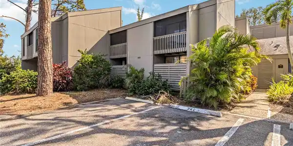 761 PINE RUN DRIVE