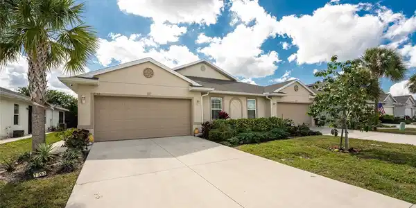 7393 WEST LENOX CIRCLE