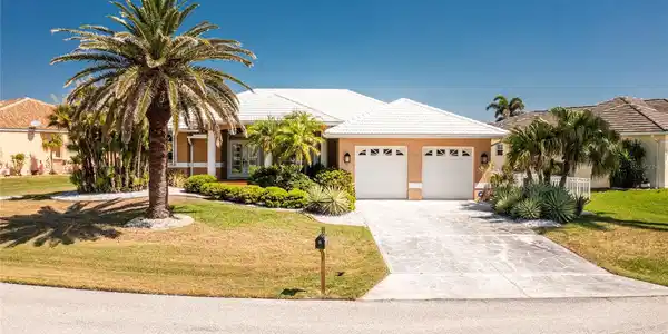 1374 GREBE DRIVE